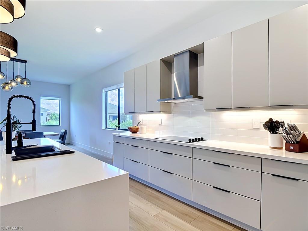 MAPLE RIDGE - Residential