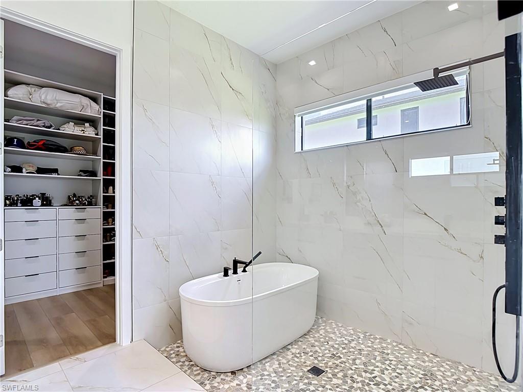 MAPLE RIDGE - Residential