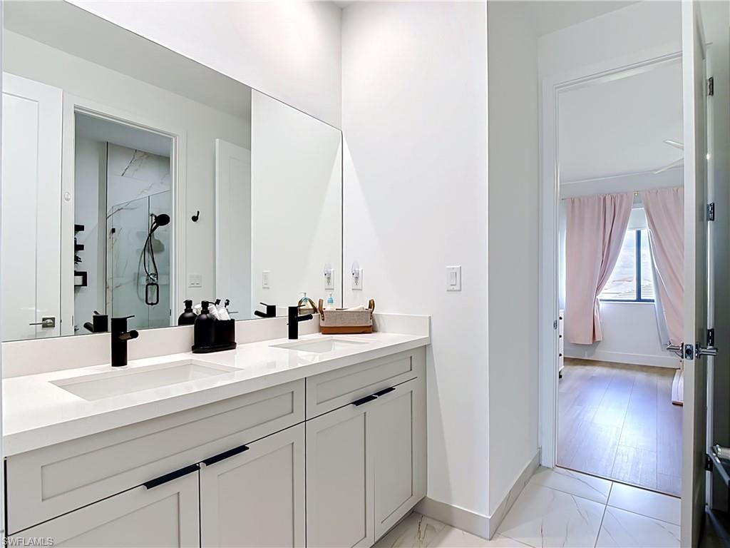 MAPLE RIDGE - Residential