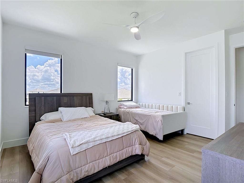 MAPLE RIDGE - Residential