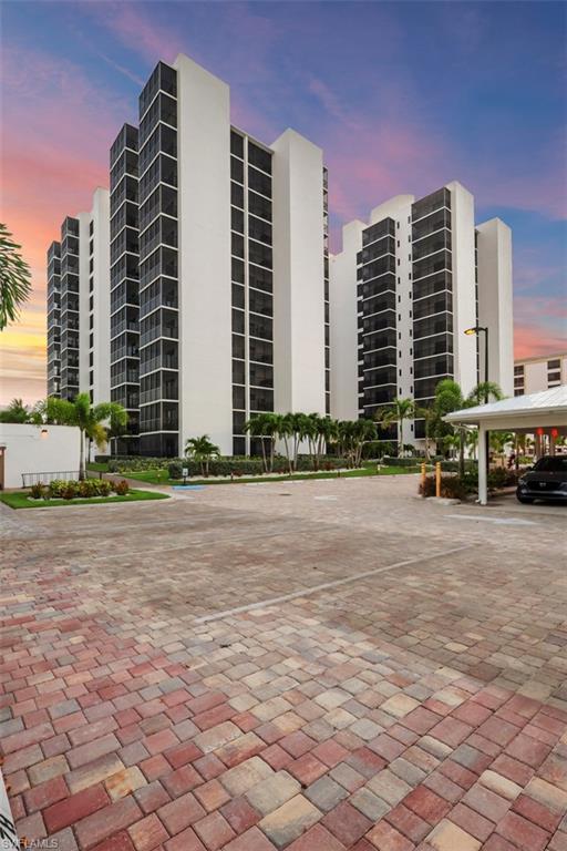 ISLAND WINDS CONDO - Residential