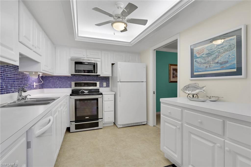 ISLAND WINDS CONDO - Residential