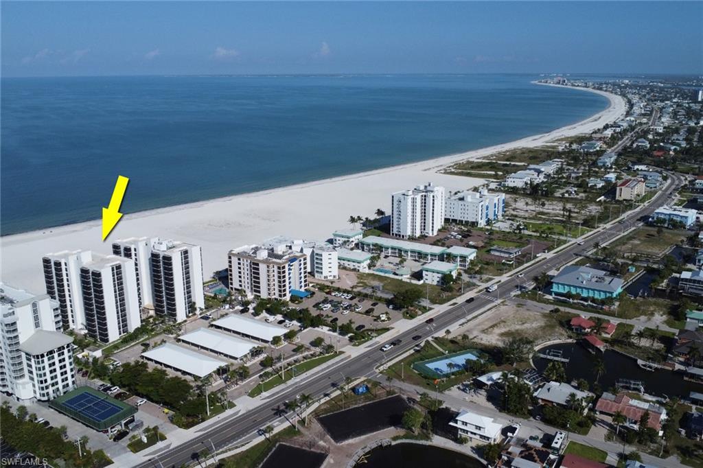 ISLAND WINDS CONDO - Residential