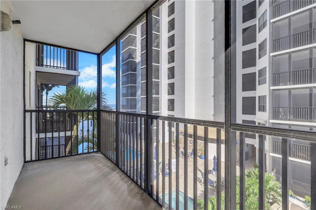 ISLAND WINDS CONDO - Residential
