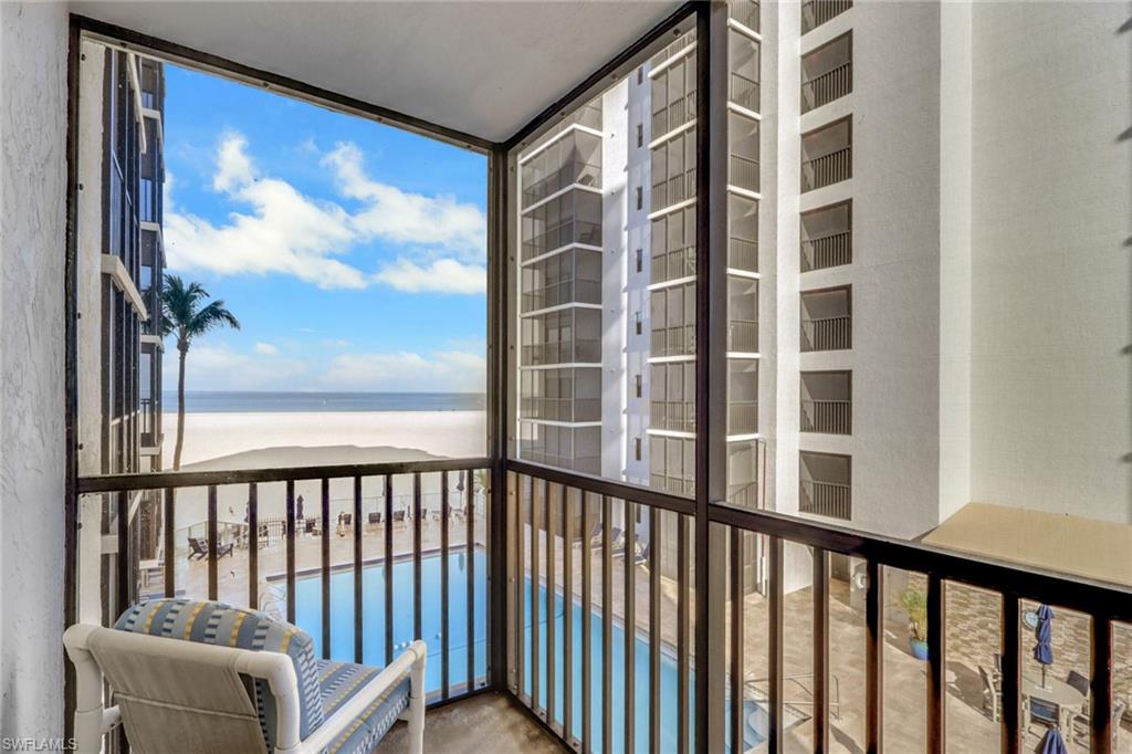 ISLAND WINDS CONDO - Residential