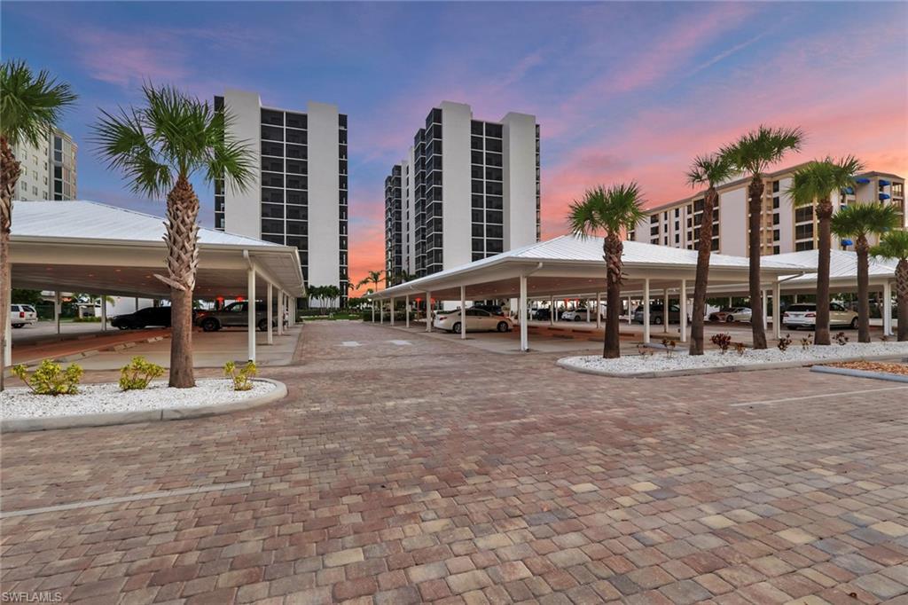 ISLAND WINDS CONDO - Residential