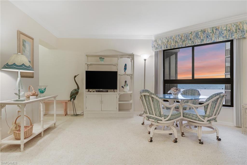 ISLAND WINDS CONDO - Residential