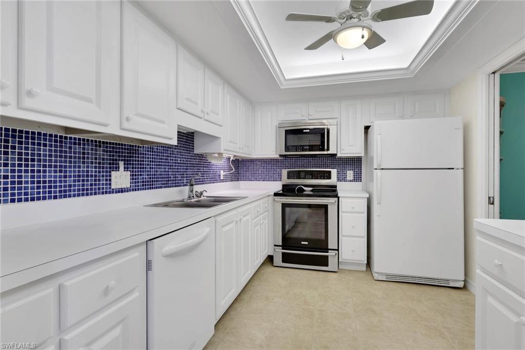ISLAND WINDS CONDO - Residential