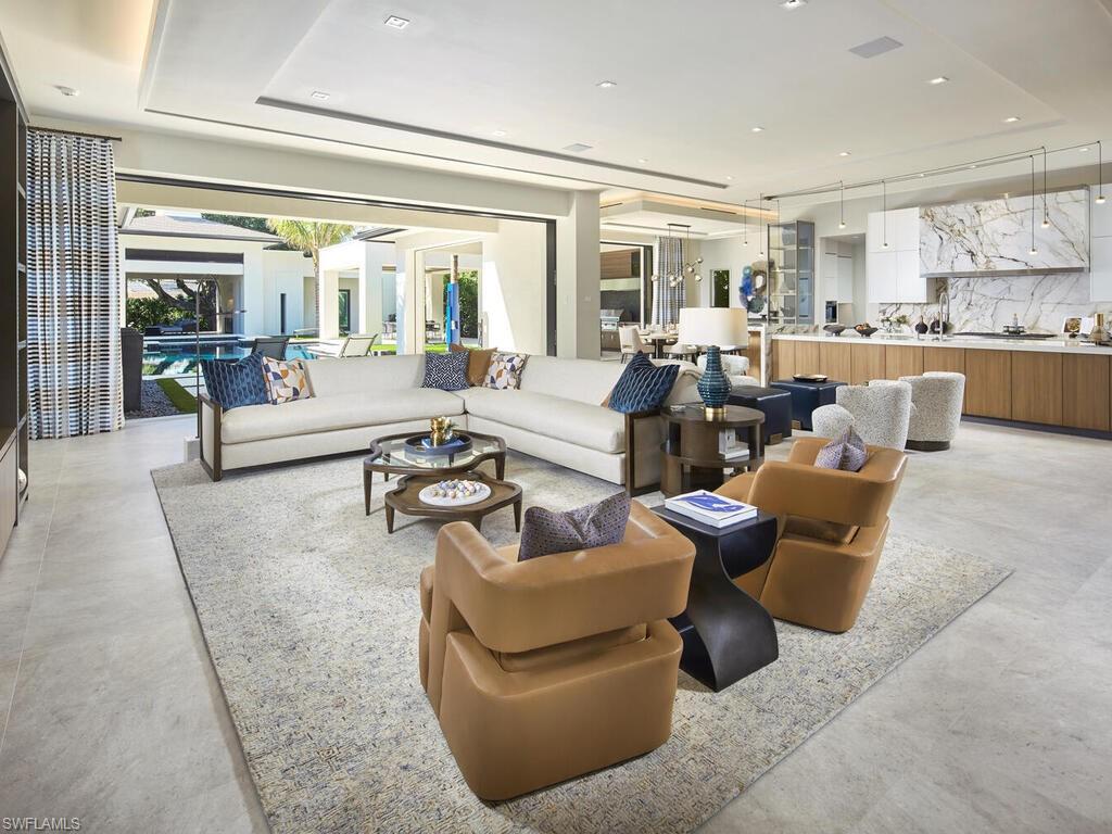 OLDE NAPLES - Residential