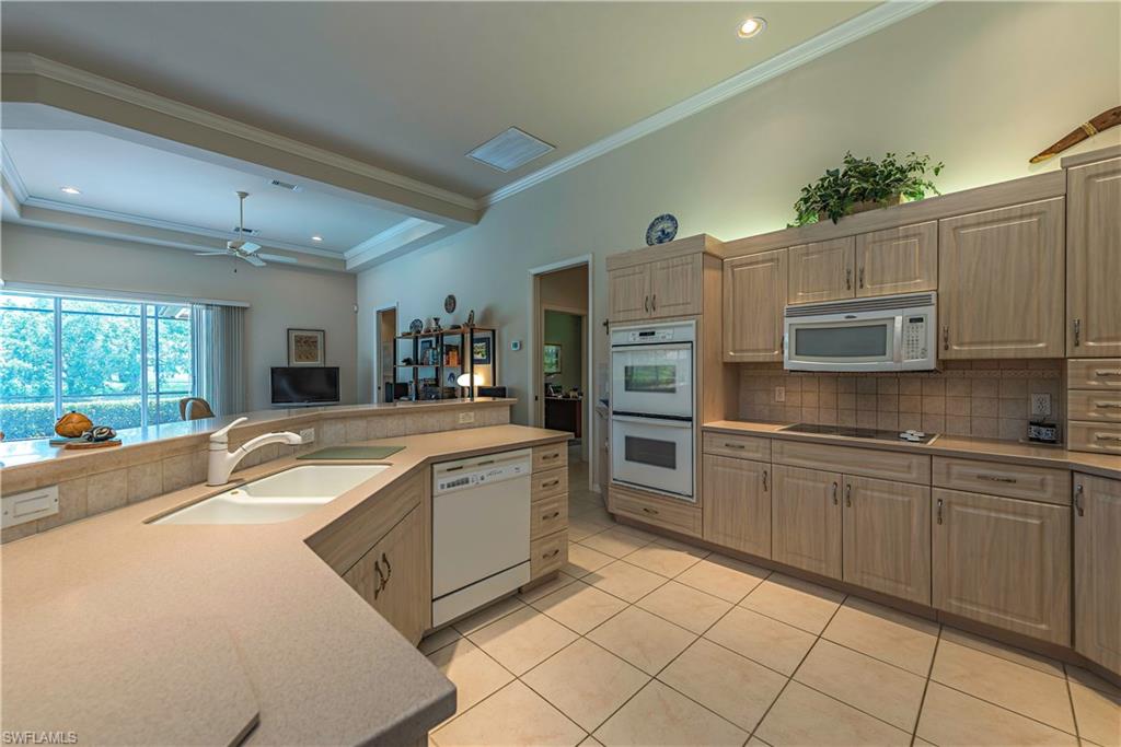 MONTEREY - Residential