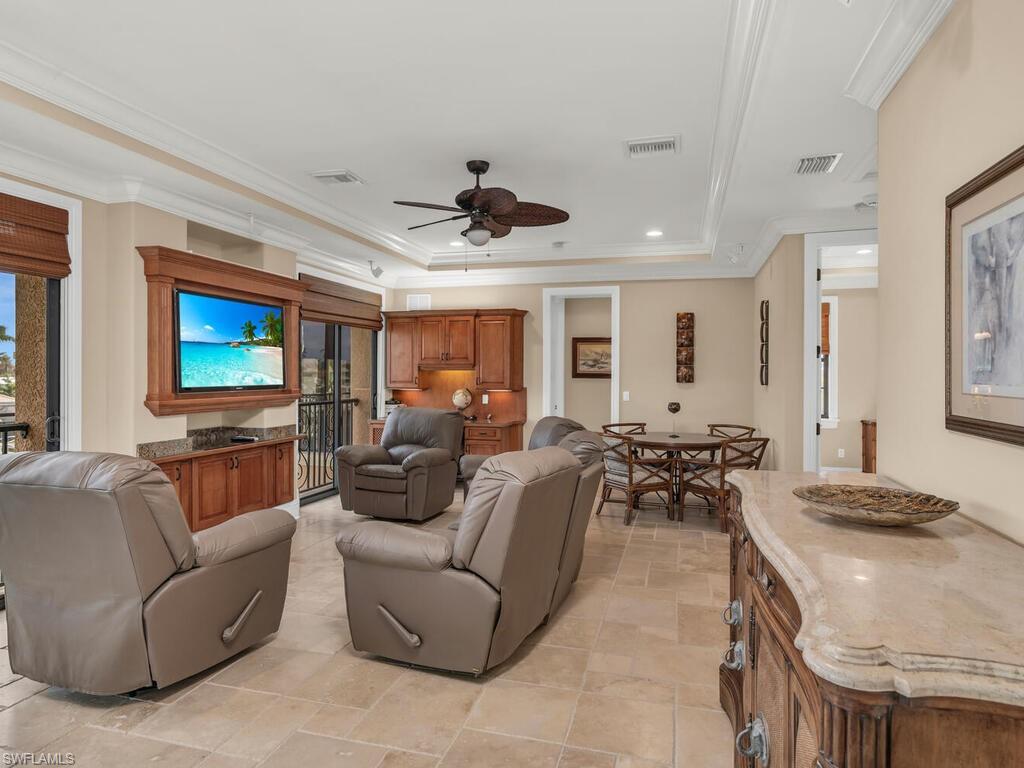 MARCO BEACH - Residential