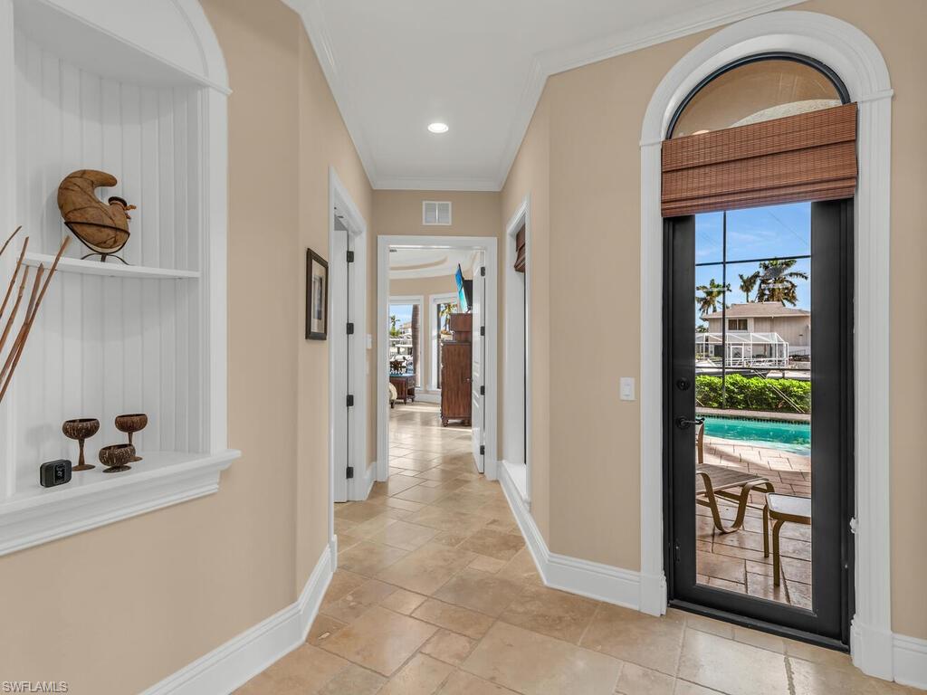 MARCO BEACH - Residential