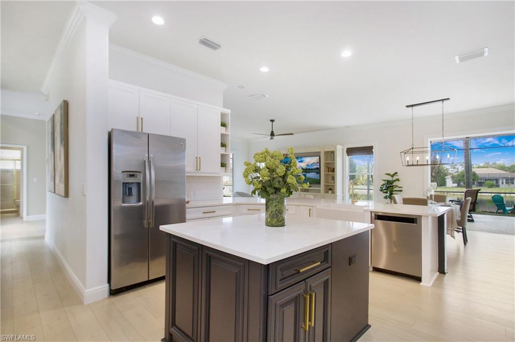 INDIGO LAKES - Residential
