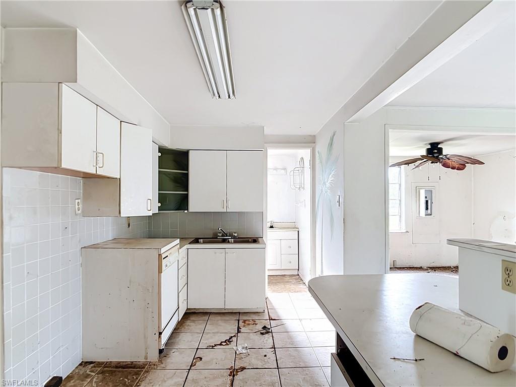 EAST ENGLEWOOD - Residential