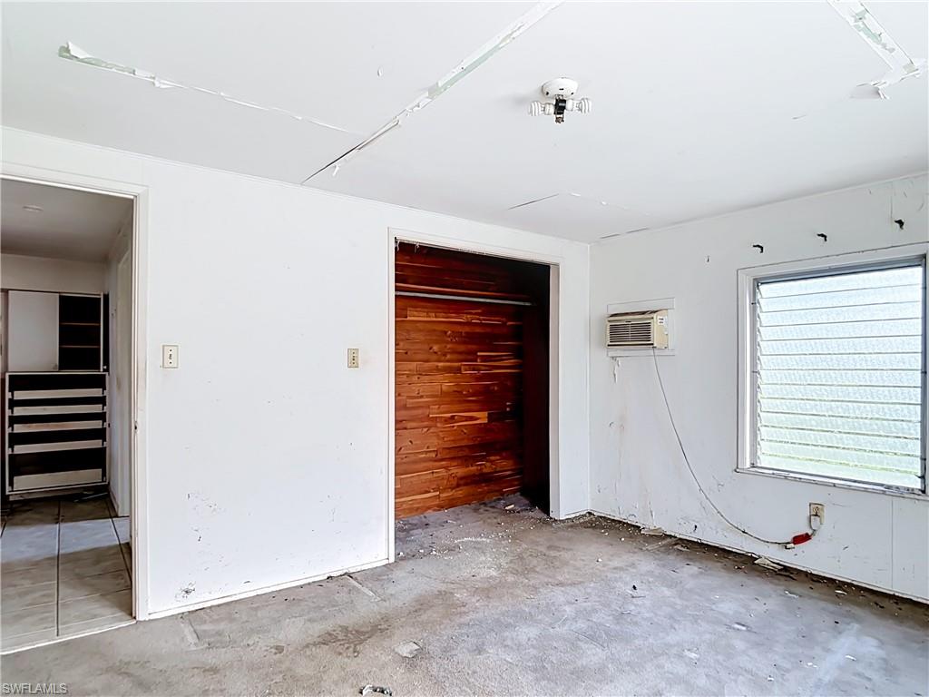 EAST ENGLEWOOD - Residential