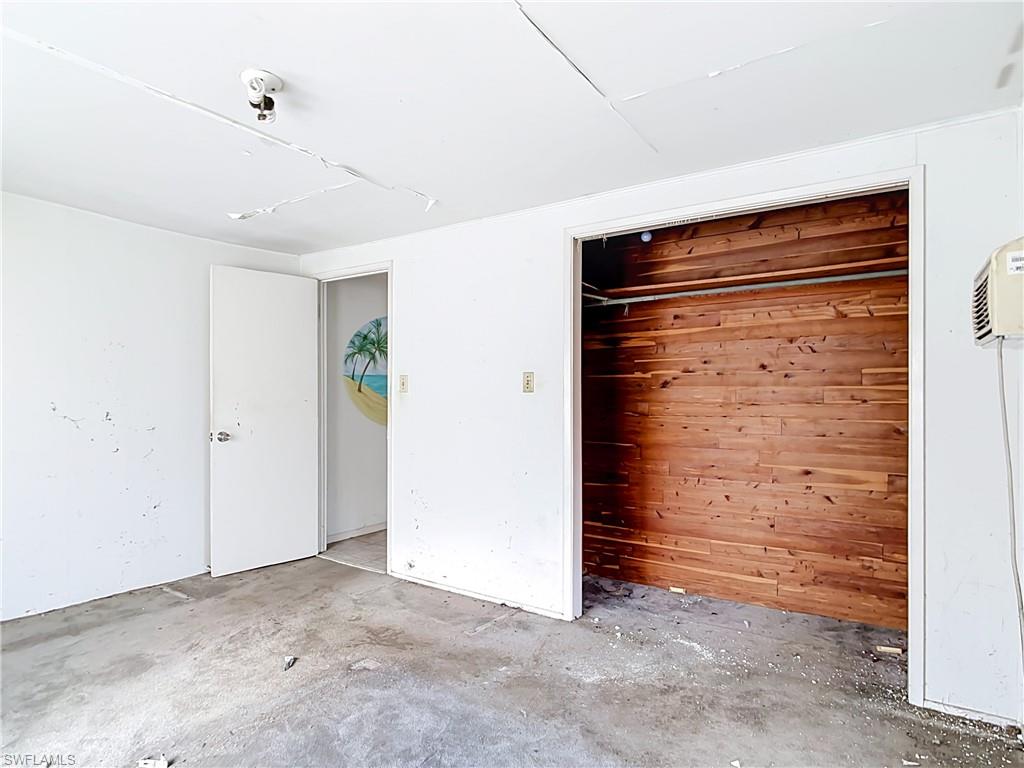 EAST ENGLEWOOD - Residential
