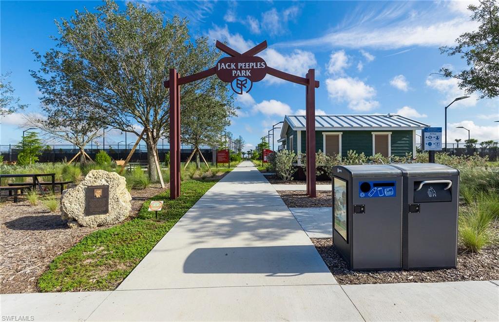 EDGEWATER SHORES - Residential
