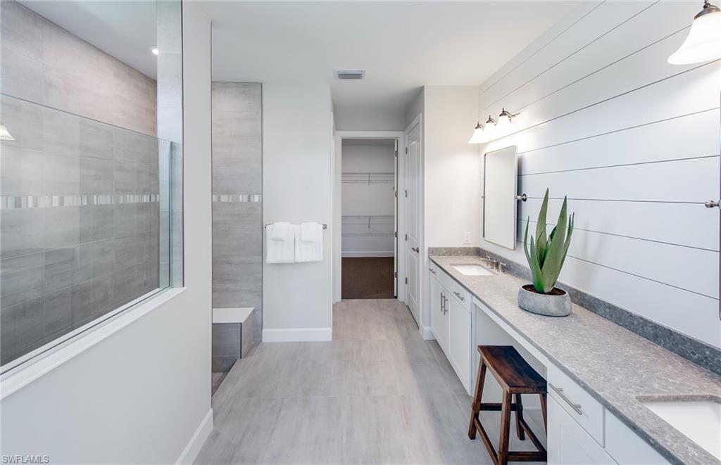 EDGEWATER SHORES - Residential