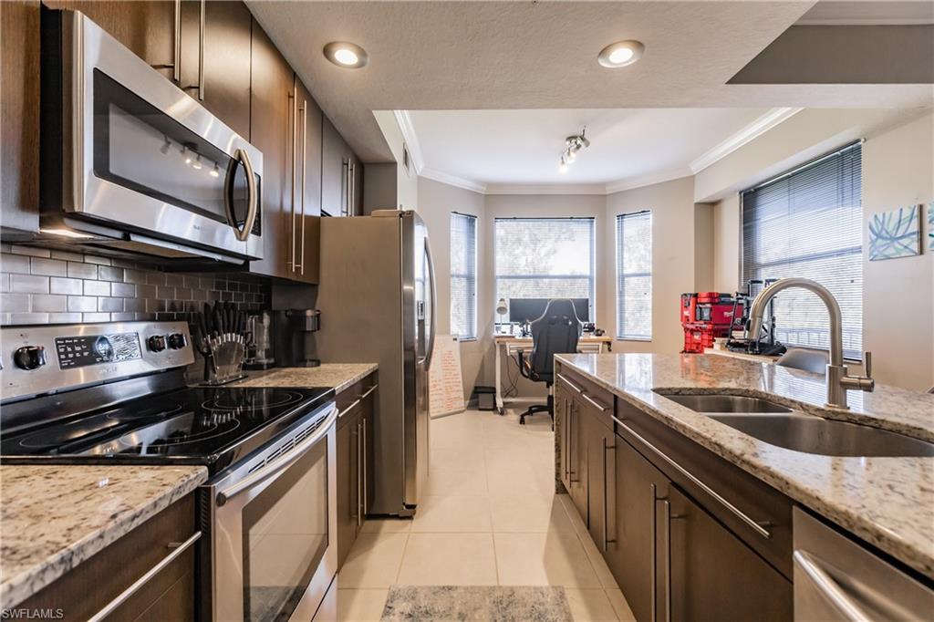 TERRACE II AT RIVERWALK - Residential Lease