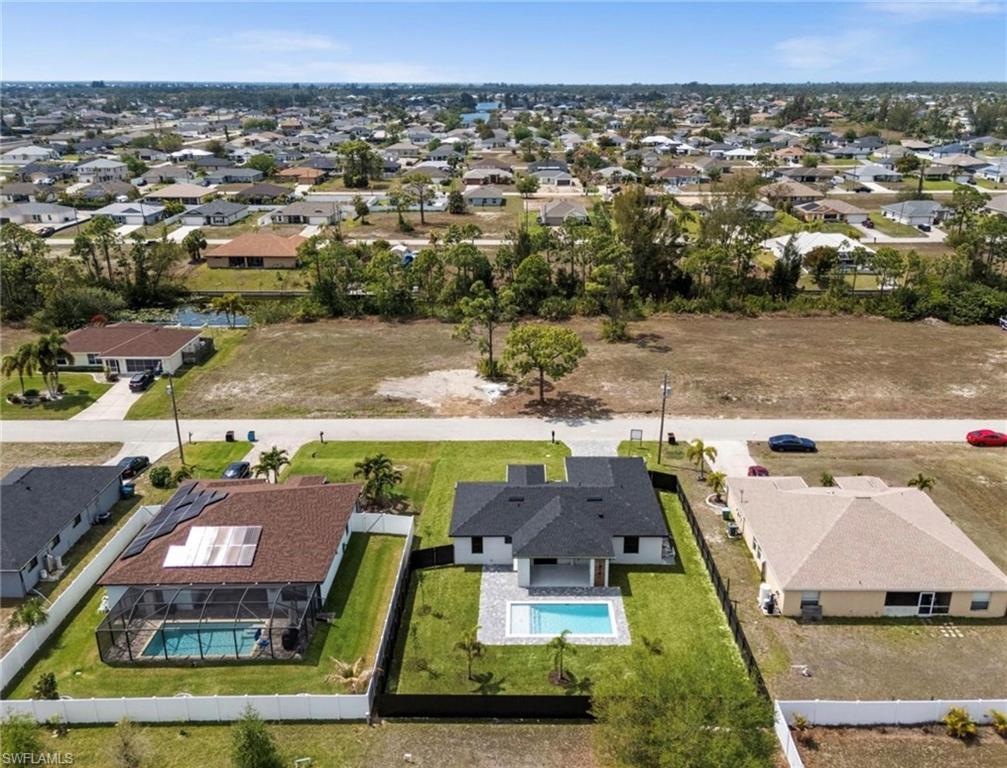 CAPE CORAL - Residential