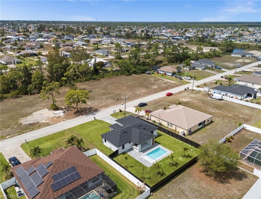 CAPE CORAL - Residential