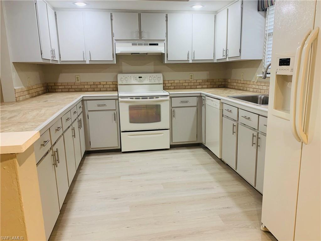 CAPE REGATTA CONDO - Residential