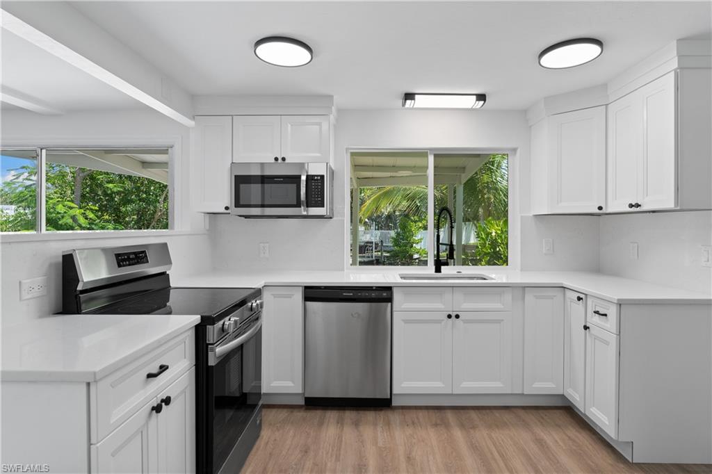 PALM RIVER SHORES - Residential