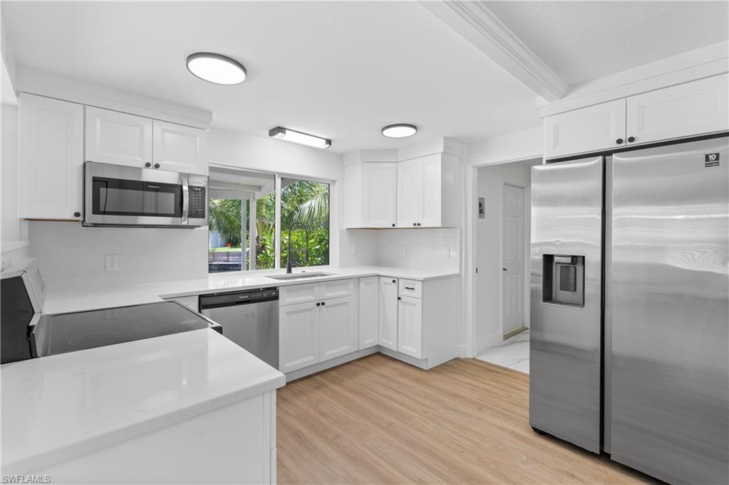 PALM RIVER SHORES - Residential