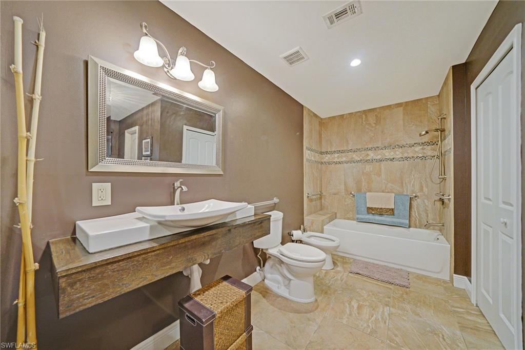 PUNTA GORDA - Residential