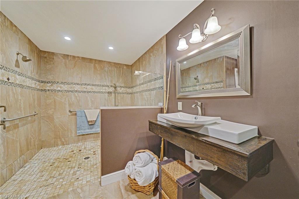PUNTA GORDA - Residential