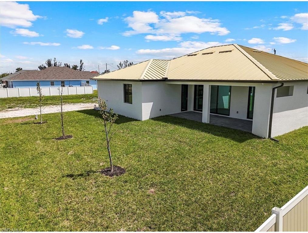 CAPE CORAL - Residential