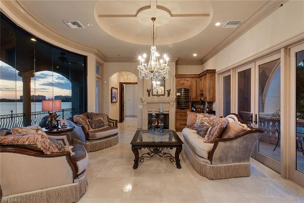 MARCO ISLAND - Residential