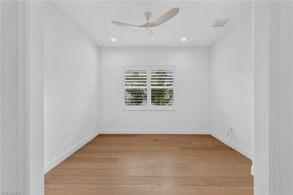 VALENCIA TRAILS - Residential