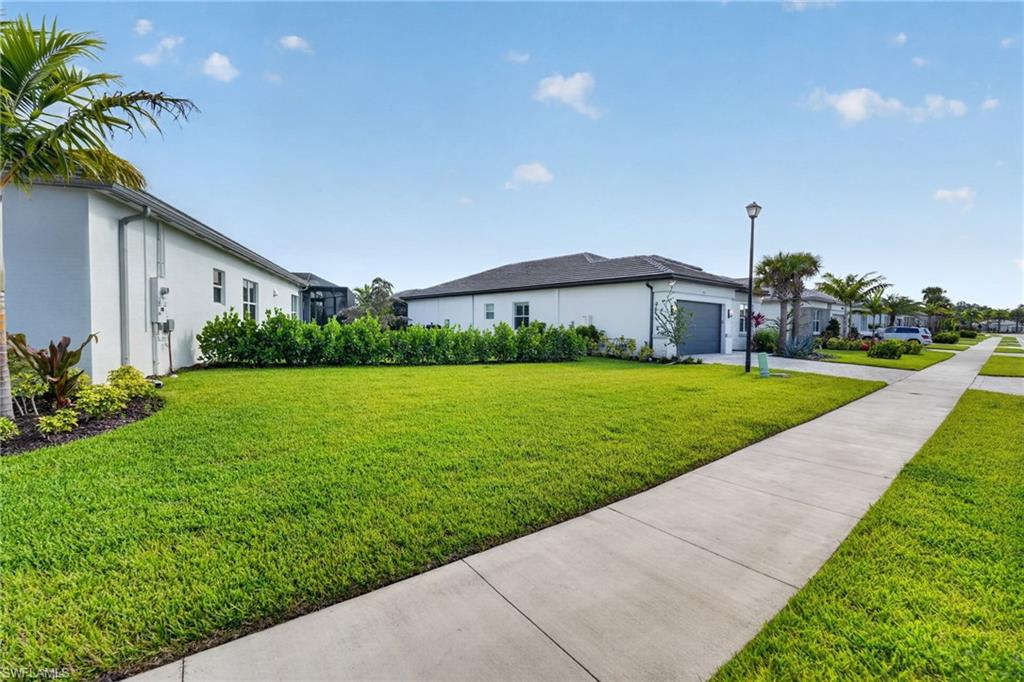 VALENCIA TRAILS - Residential