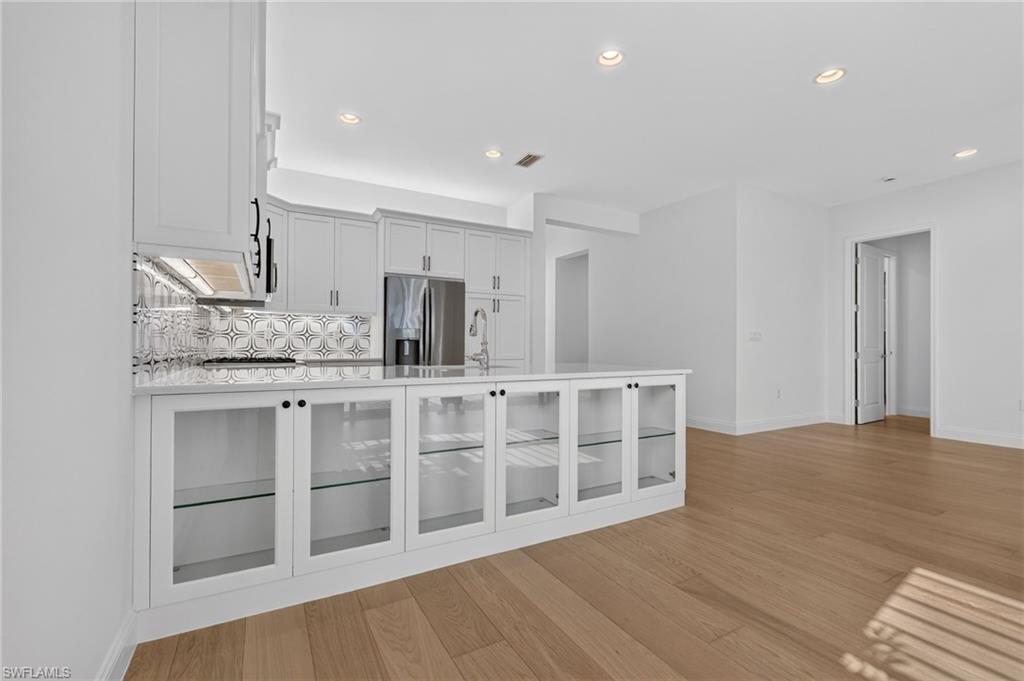 VALENCIA TRAILS - Residential