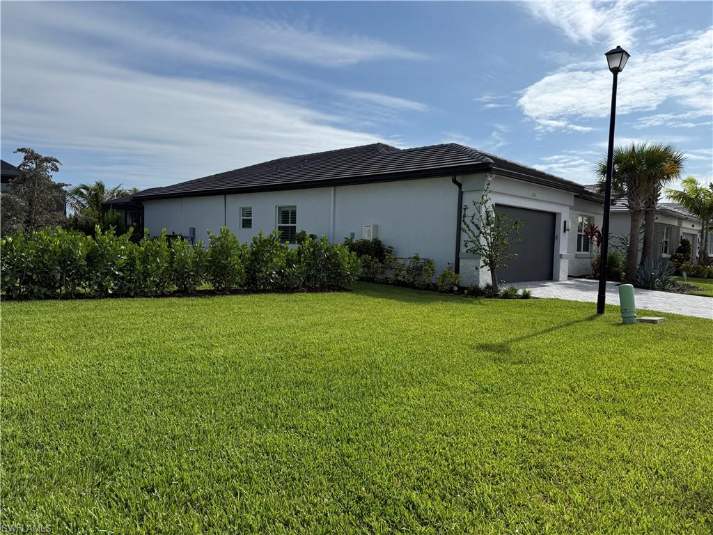 VALENCIA TRAILS - Residential