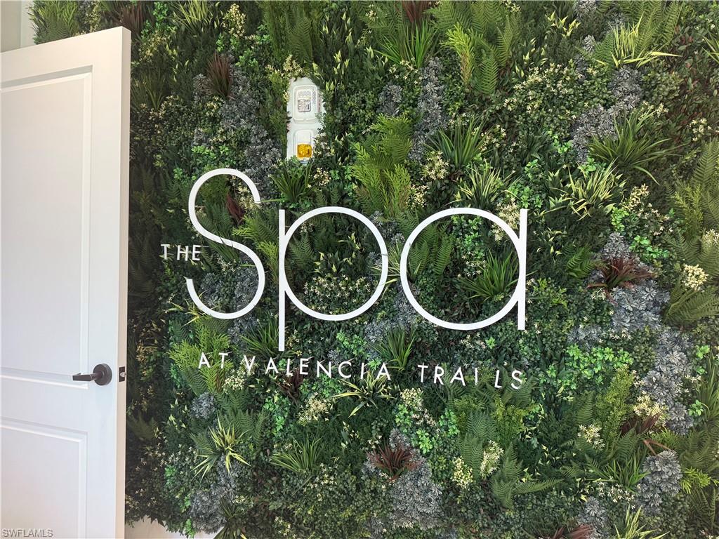 VALENCIA TRAILS - Residential