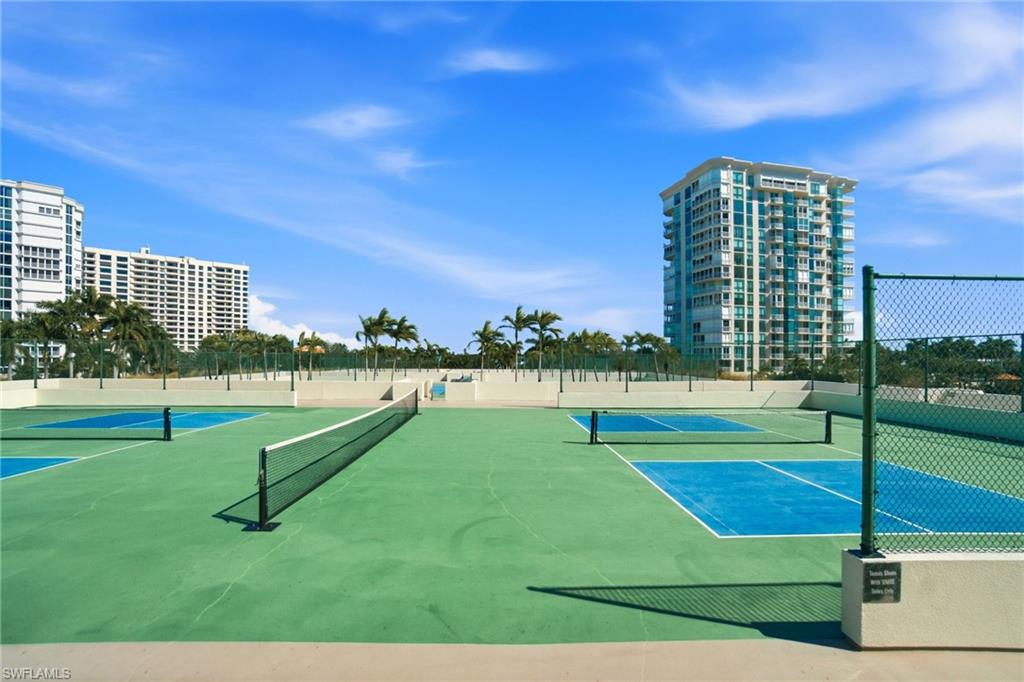 PARK PLAZA - Residential