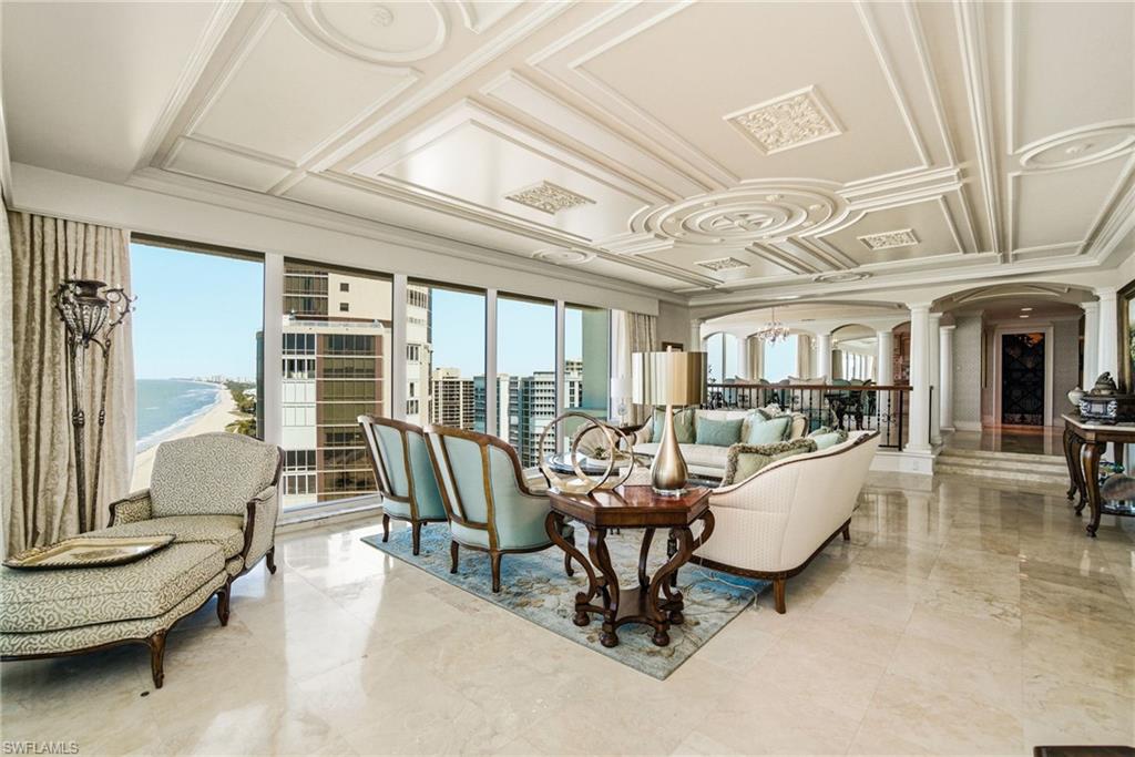PARK PLAZA - Residential