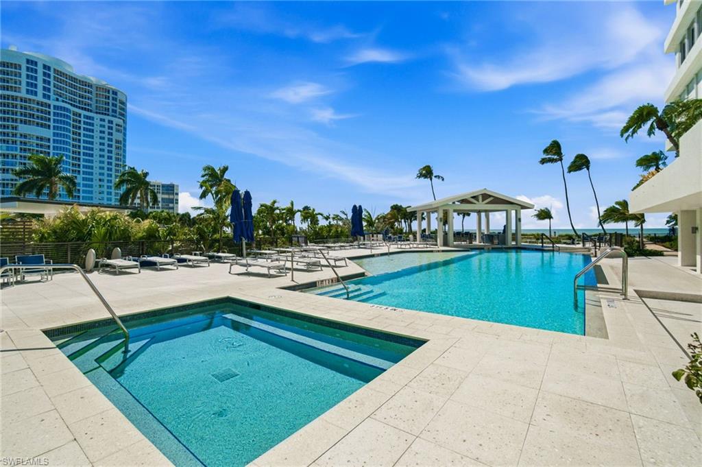PARK PLAZA - Residential