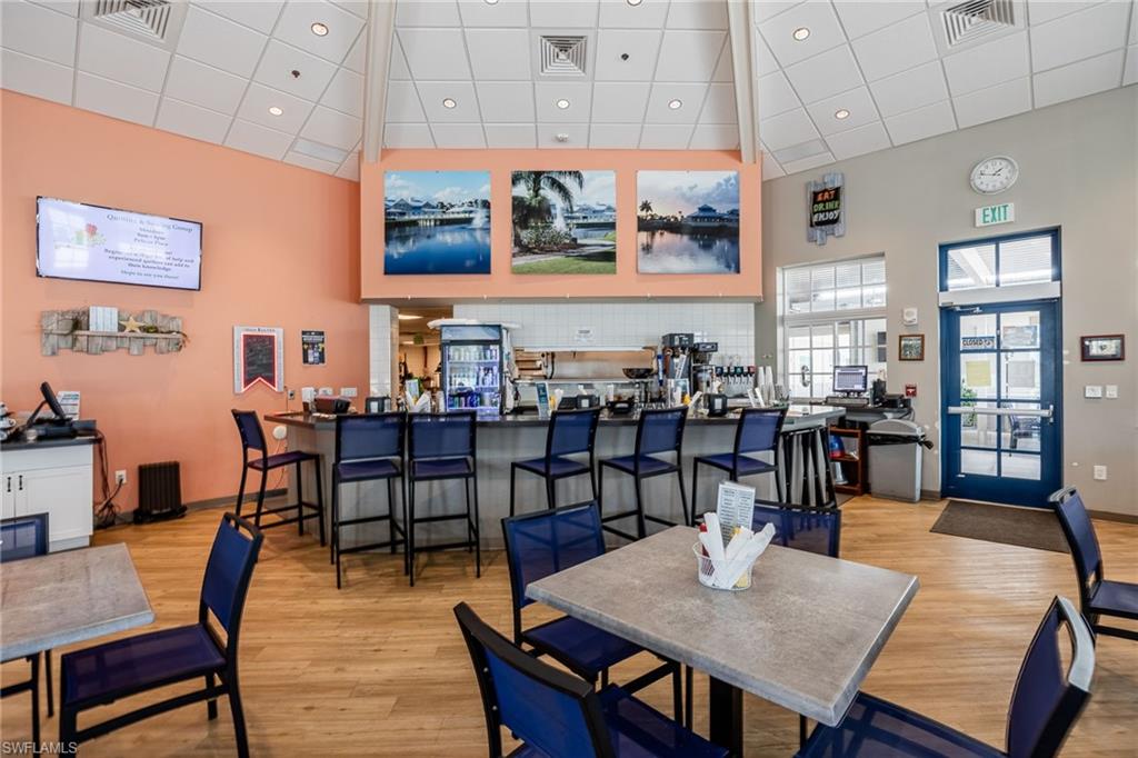 SIX LAKES COUNTRY CLUB - Residential