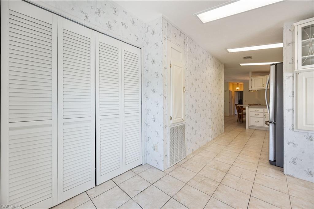 SIX LAKES COUNTRY CLUB - Residential