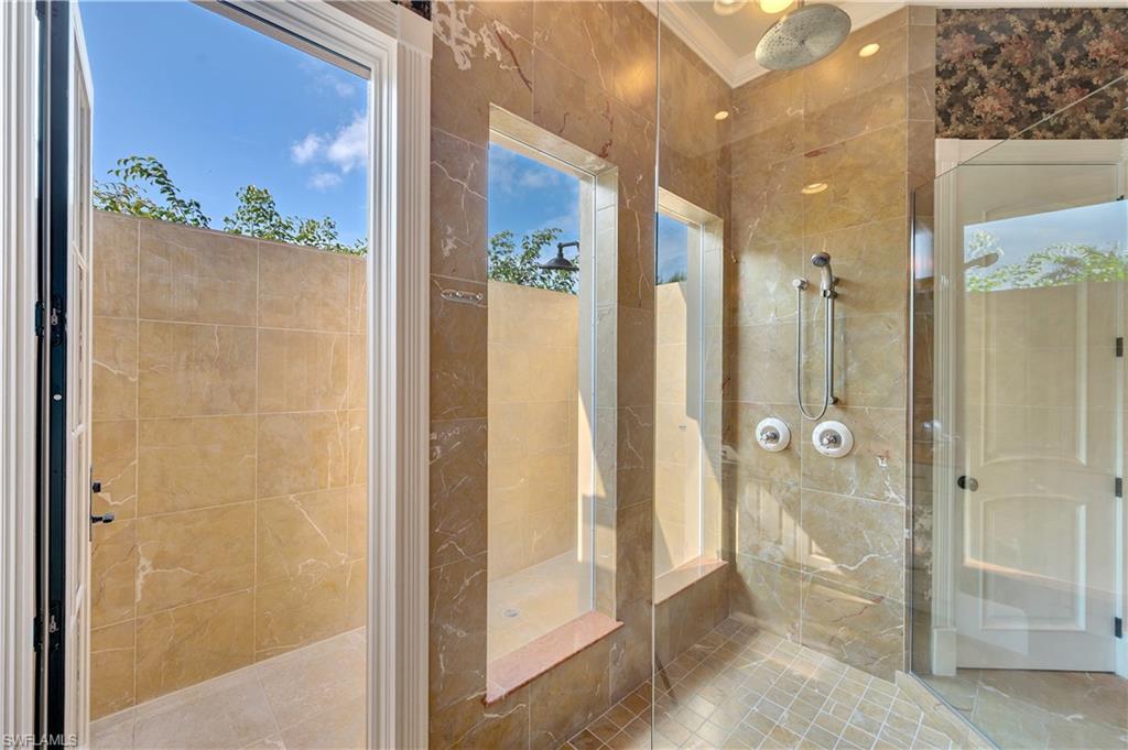 AQUALANE SHORES - Residential