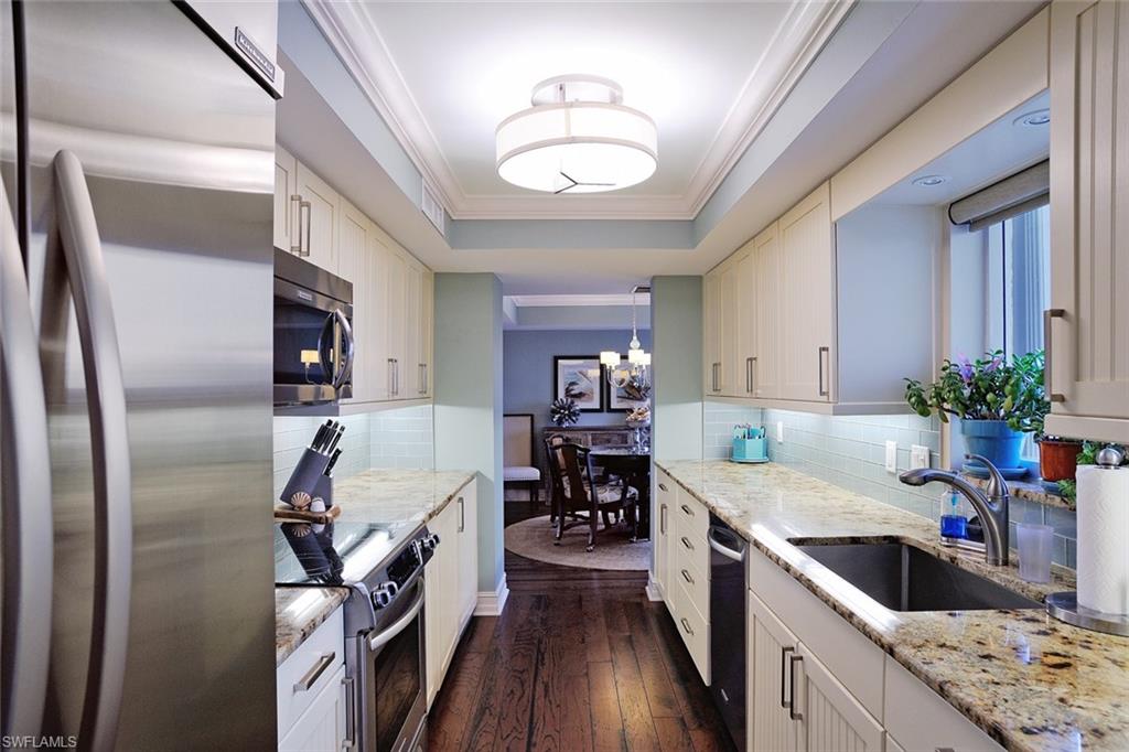 BEACHMOOR - Residential