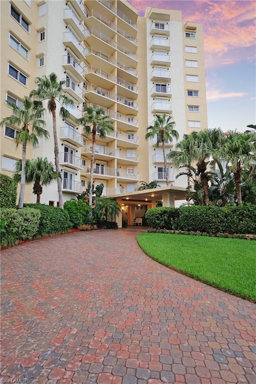 BEACHMOOR - Residential
