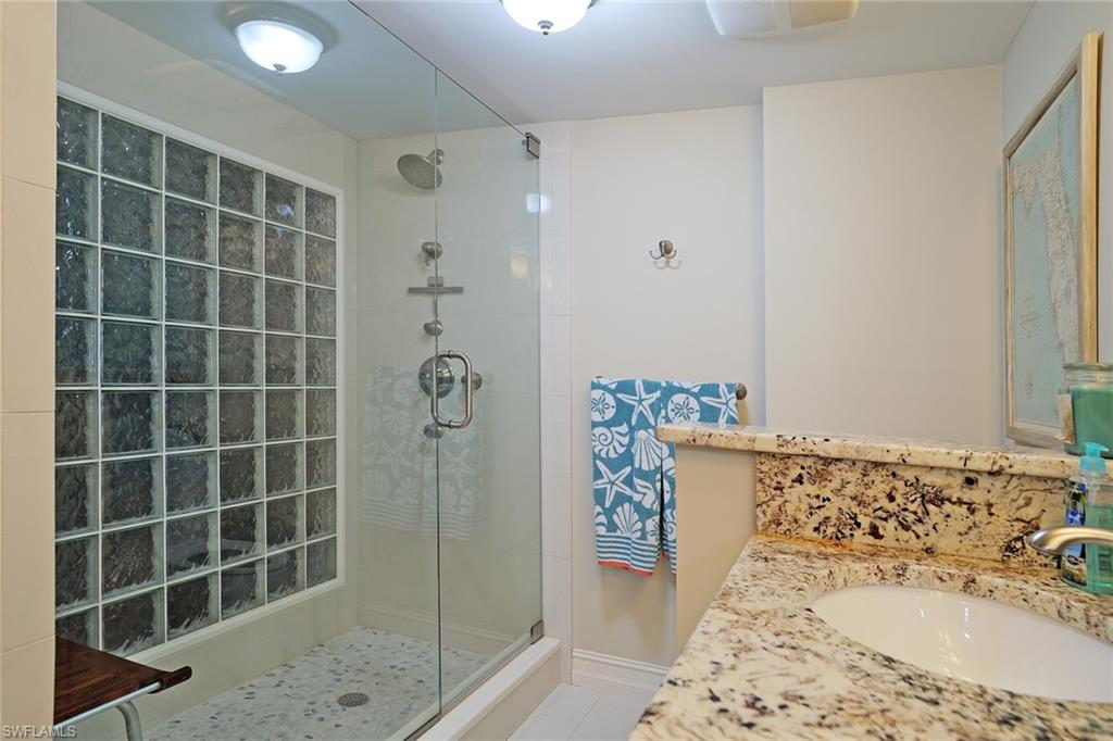 BEACHMOOR - Residential