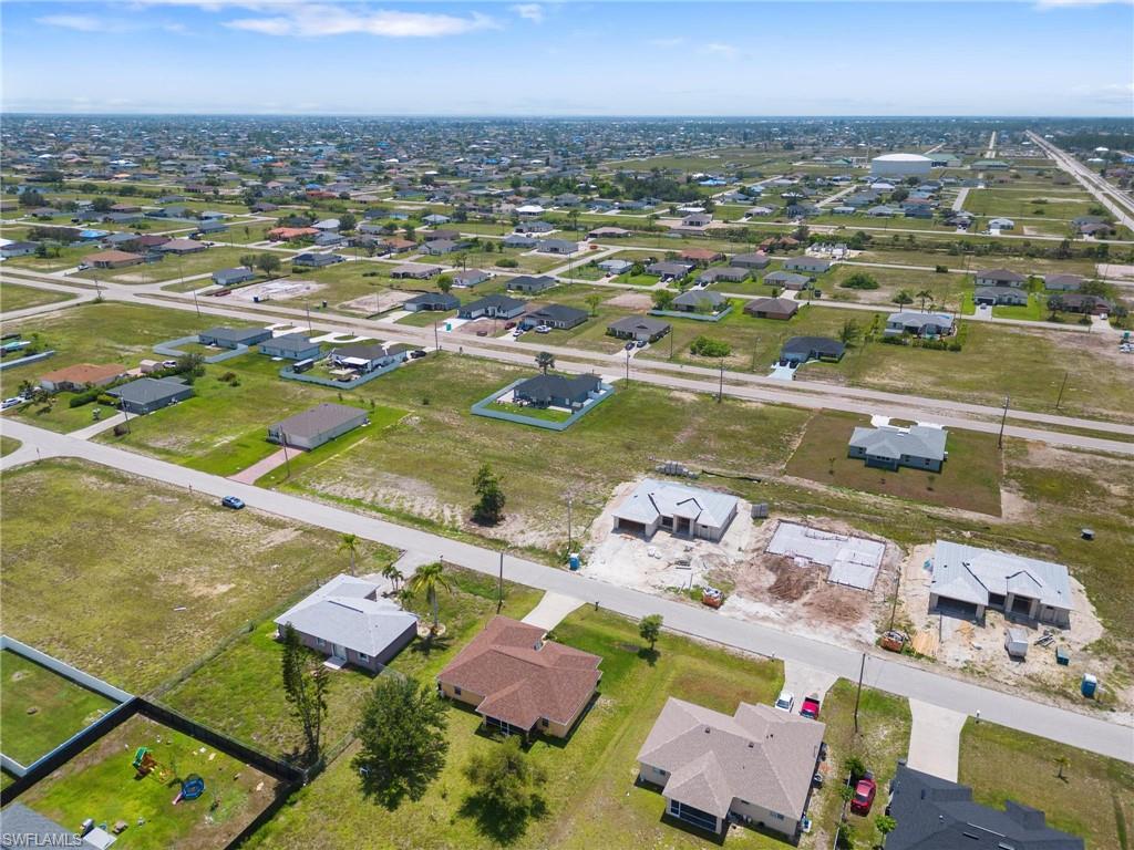 CAPE CORAL - Land