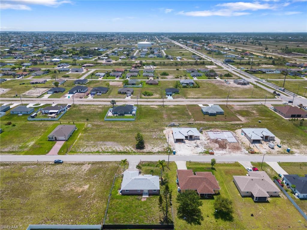 CAPE CORAL - Land