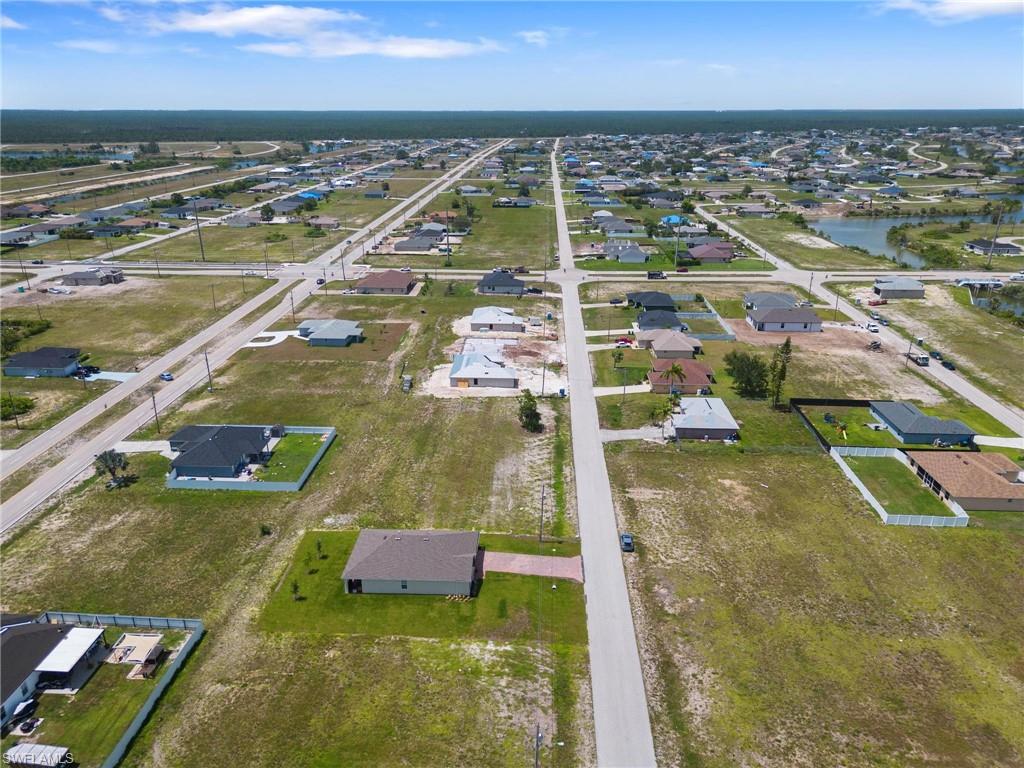 CAPE CORAL - Land