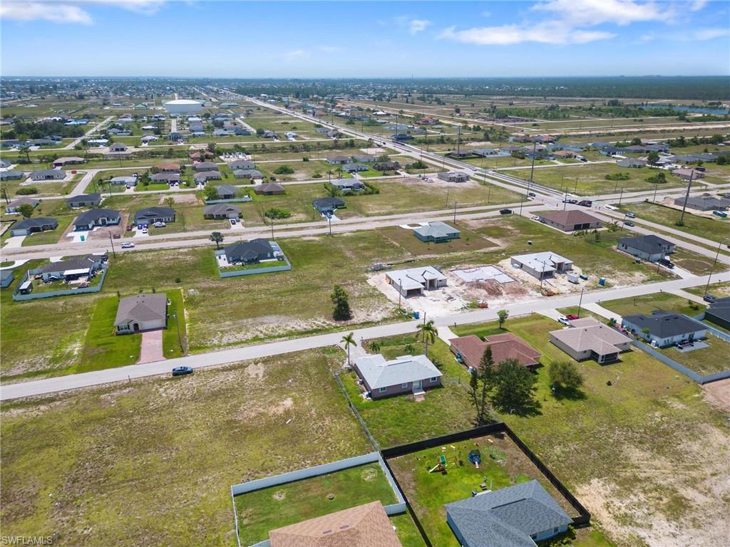 CAPE CORAL - Land